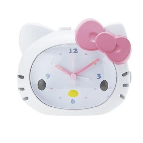 New Sanrio Hello Kitty clock - Picture 1 of 3